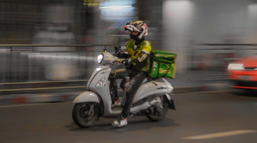 Sehari Tanpa Aplikasi: Bagaimana Seorang Pekerja Kota Bertahan Saat Sistem Digital Lumpuh