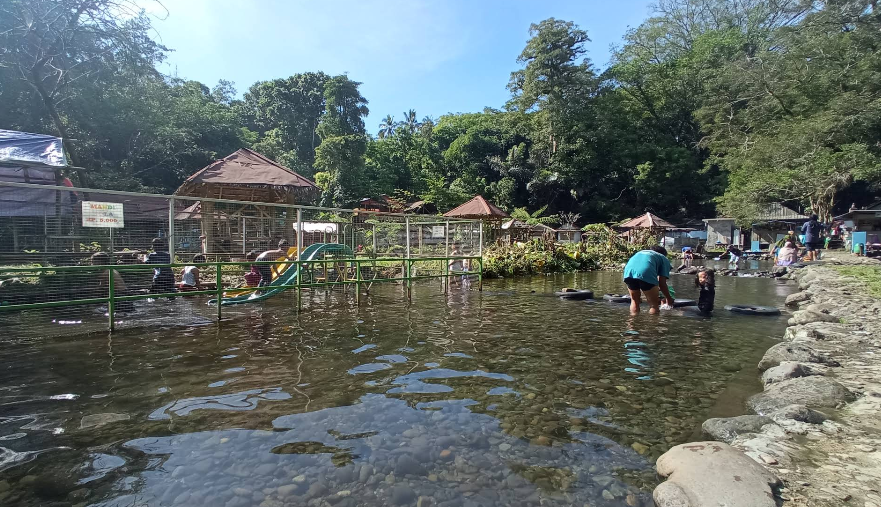 Sumber Mata Air Senjoyo